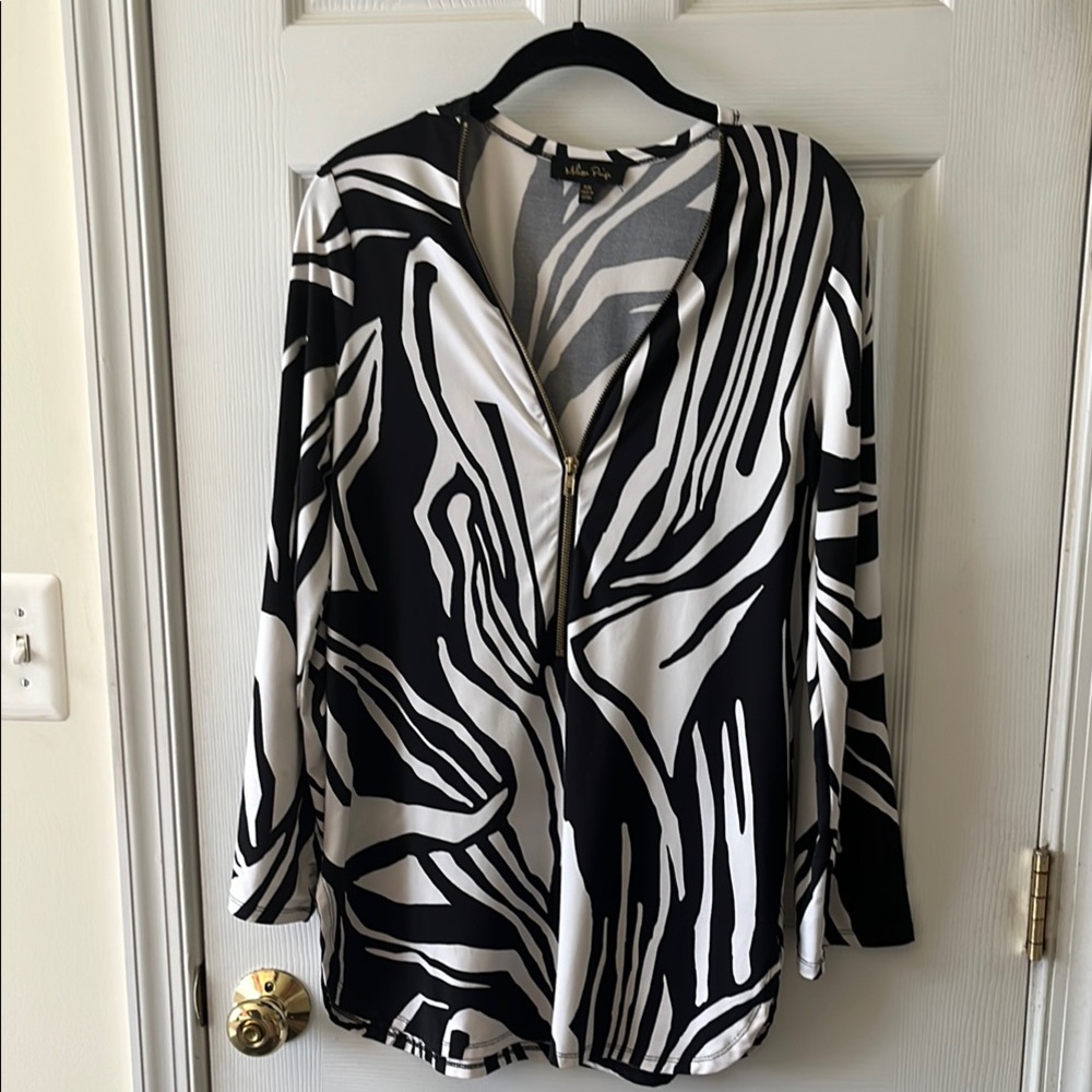 Melissa Paige Black and White Graphic Button Down Tunic